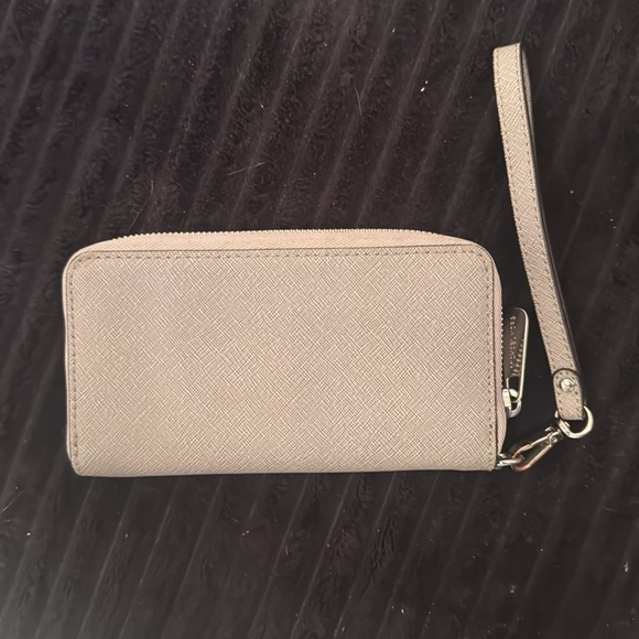 Michael Kors Wristlet Wallet - Picture 2 of 7